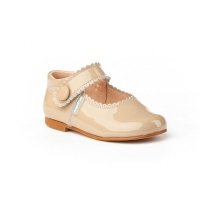 Shoe