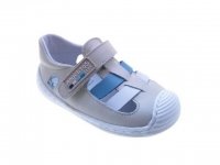 Shoe